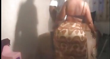 li rongrong sex Siêu sexnoi mẫu bằng tiếng pháp.